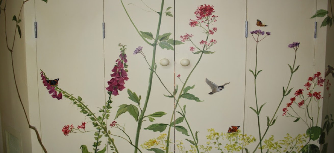 Detail Painted Cupboard